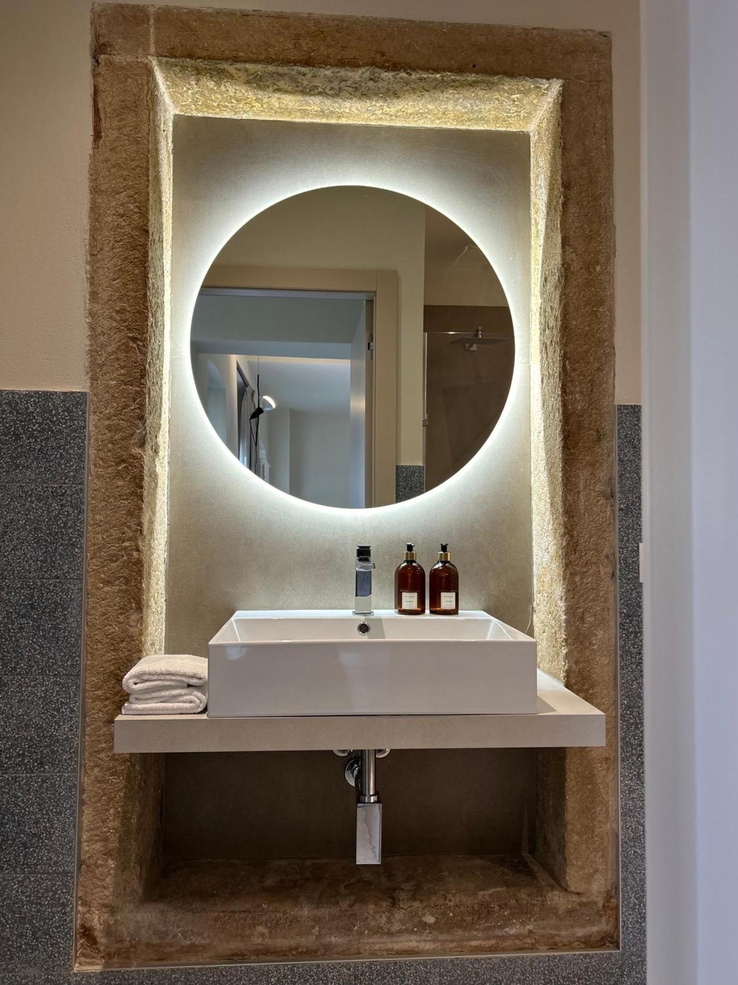 The Lake Suites Com - Luxury Stay In Lazise Exterior foto